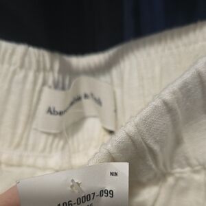 Abercrombie & Fitch Off-White Trousers